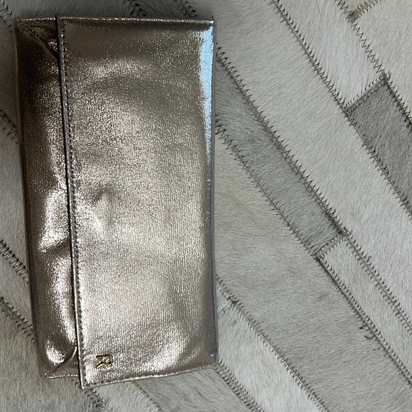 Victoria’s Secret 3 pieces set mini hair straightener - Picture 3 of 9